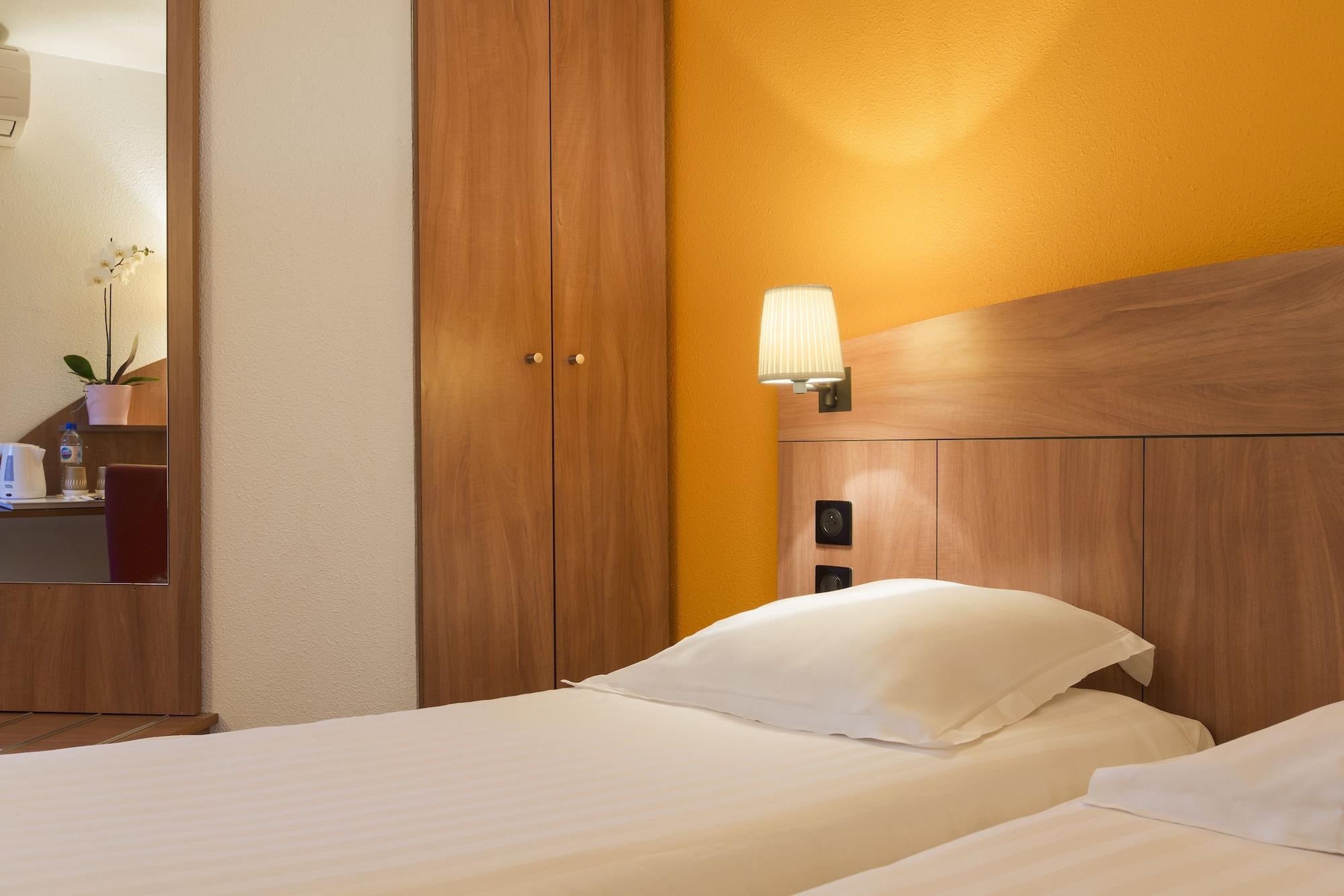 Comfort Hotel Grenoble Meylan Exteriör bild